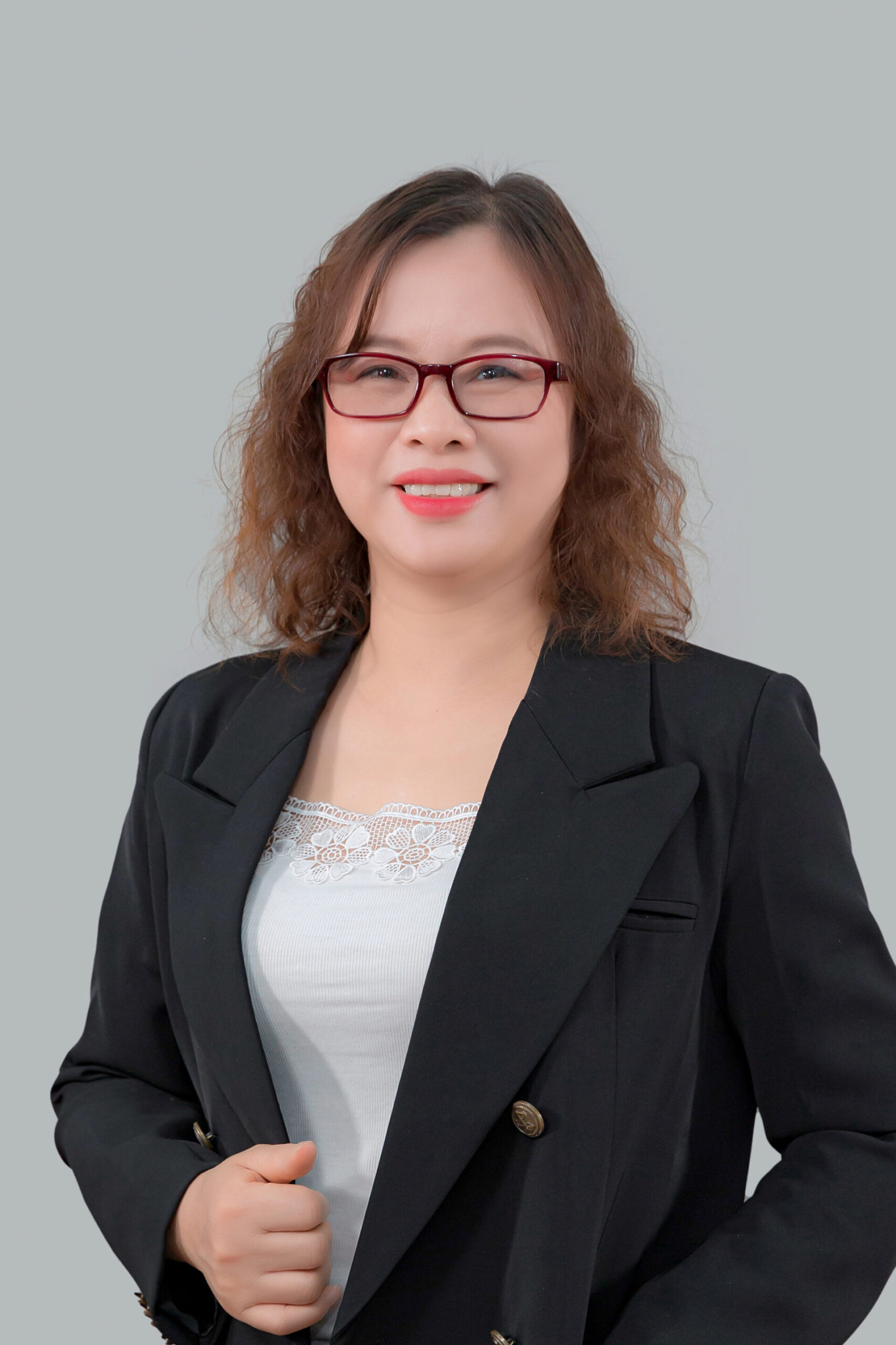 Thạc Sĩ Tăng Cẩm Nhung